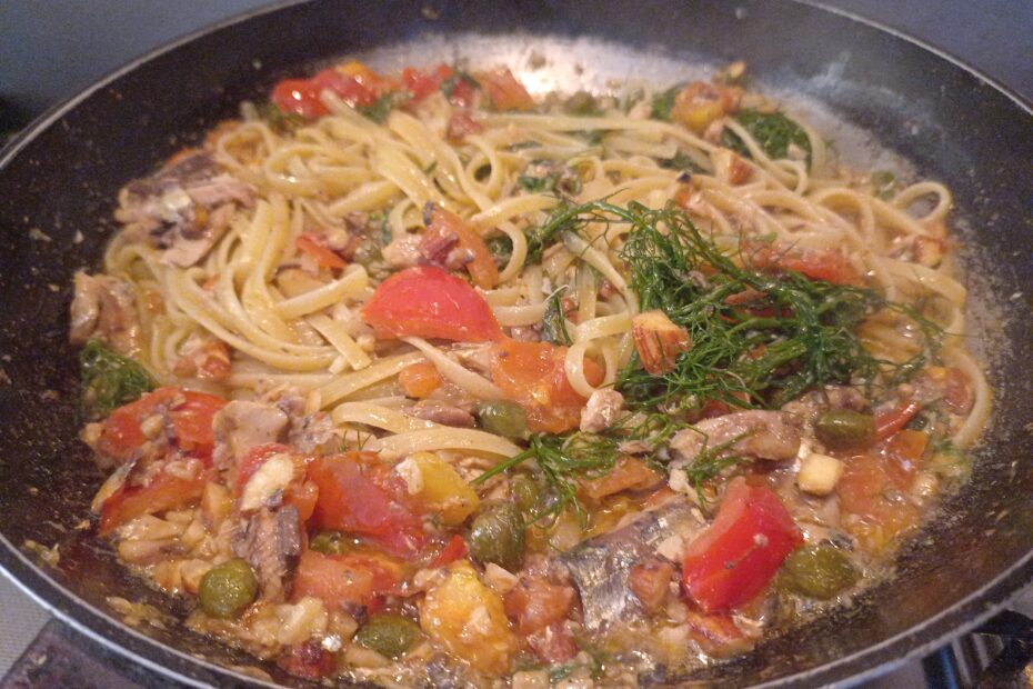 Quick spaghetti with sardines and wild fennel
